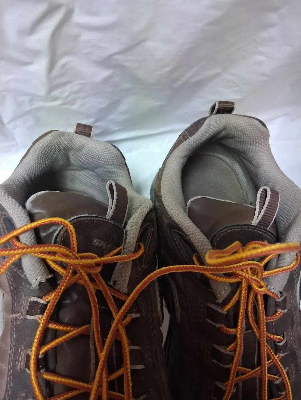 Skechers Men’s Brown Athletic Hiking Shoes with Yellow Laces Size 12 Preowned